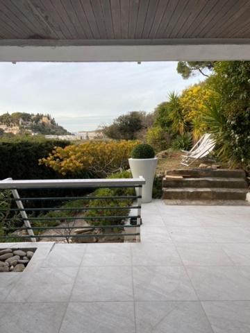 La Maison De Doms Avec Jacuzzi Et Vue Mer Cassis Ngoại thất bức ảnh